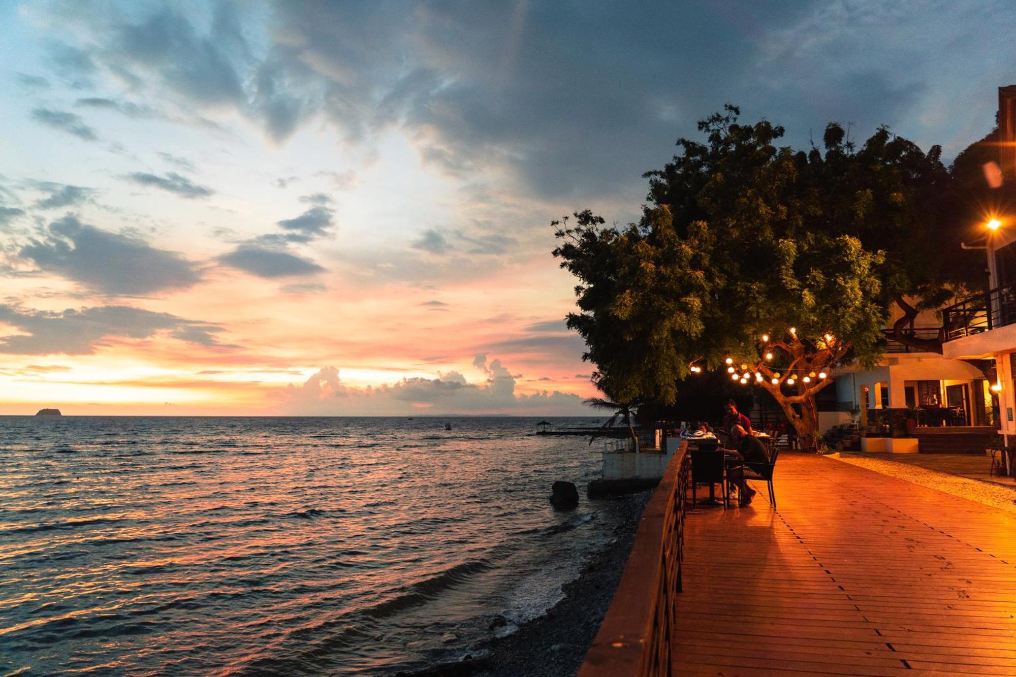 Altamare Dive And Leisure Resort Anilao Mabini  Exterior foto