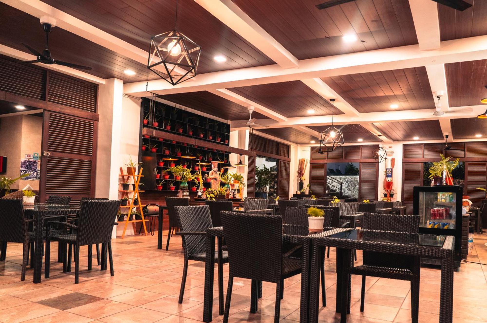 Altamare Dive And Leisure Resort Anilao Mabini  Exterior foto